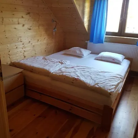 Деревянный коттедж Cztery Pory Roku *