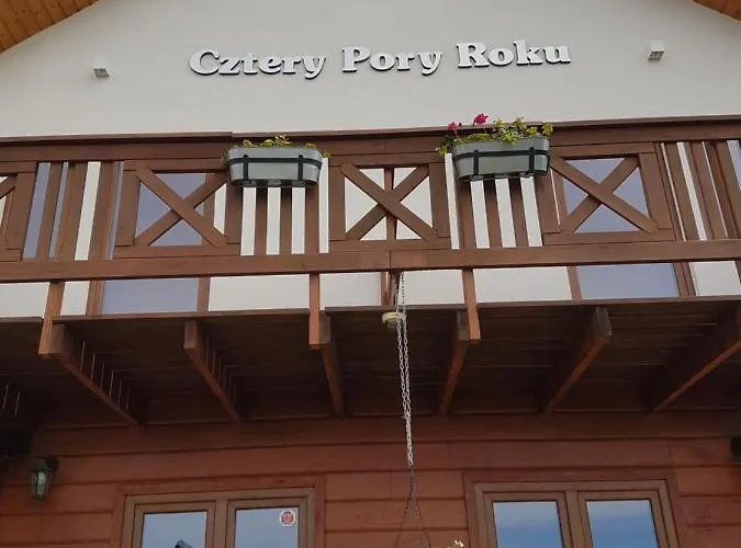 Cztery Pory Roku Jaktstuga