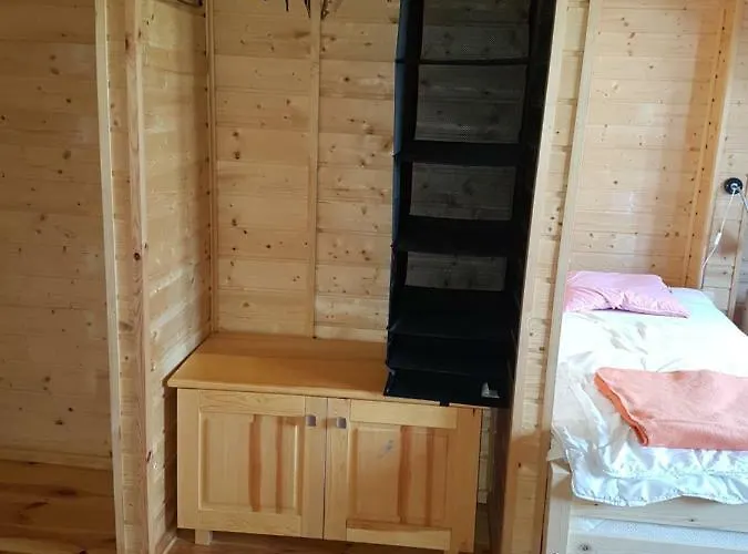 Cztery Pory Roku Jaktstuga Sarbinowo