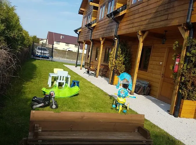 Cztery Pory Roku Jaktstuga Sarbinowo